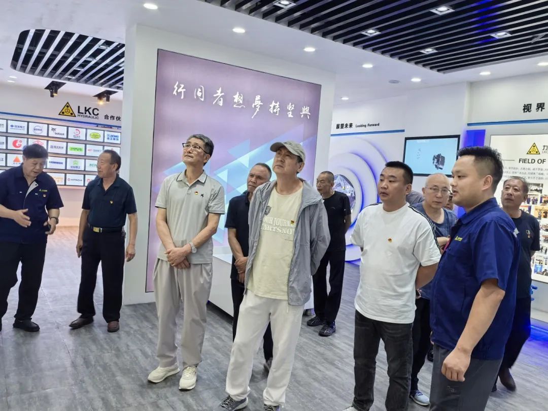 1751417228173413.jpg 舉辦慶祝中國共產(chǎn)黨成立104周年主題黨日活動(dòng)3.jpg