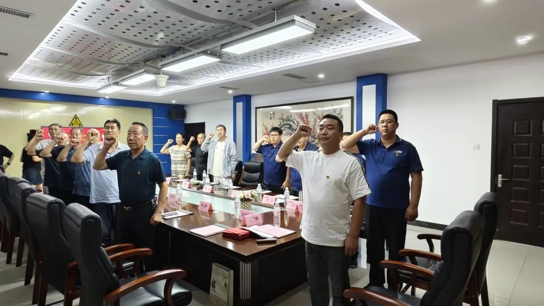 1751417274123170.jpg 舉辦慶祝中國共產(chǎn)黨成立104周年主題黨日活動(dòng)6.jpg